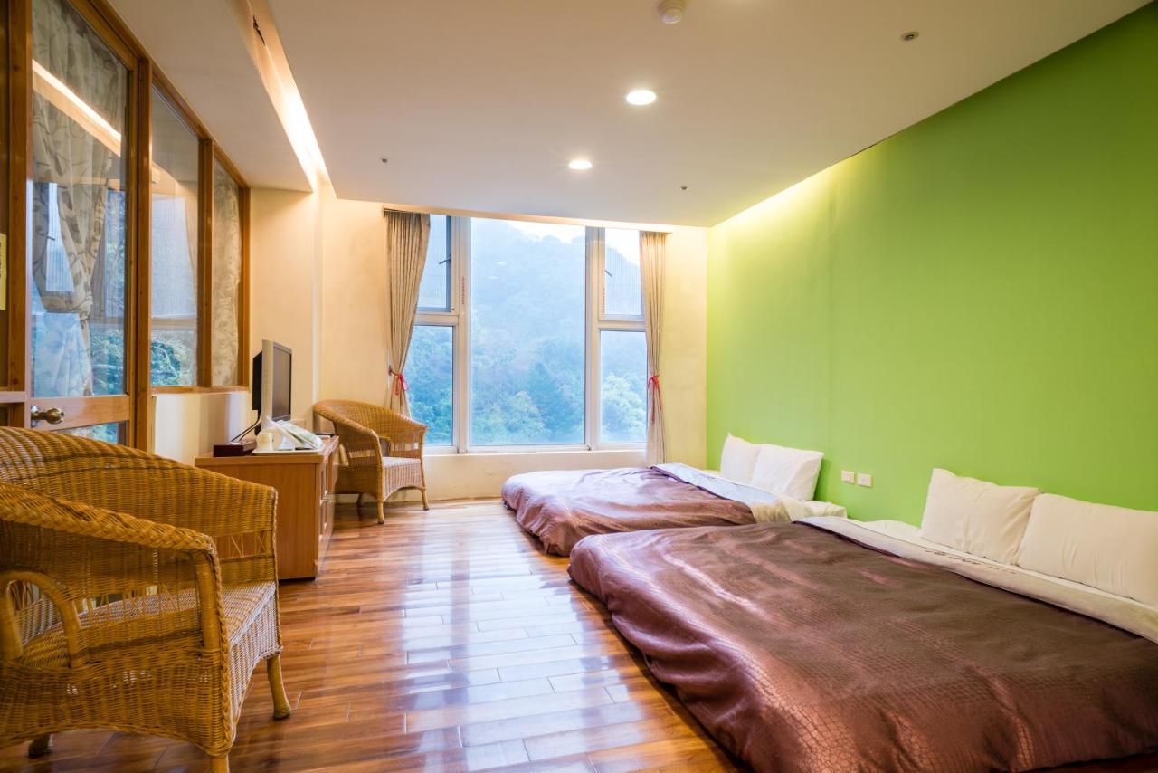 Crystal Hotel ريناي المظهر الخارجي الصورة