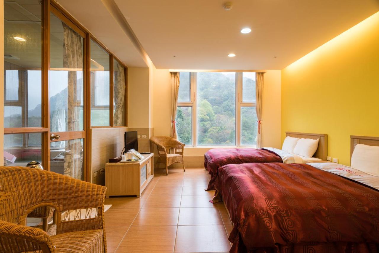 Crystal Hotel ريناي المظهر الخارجي الصورة