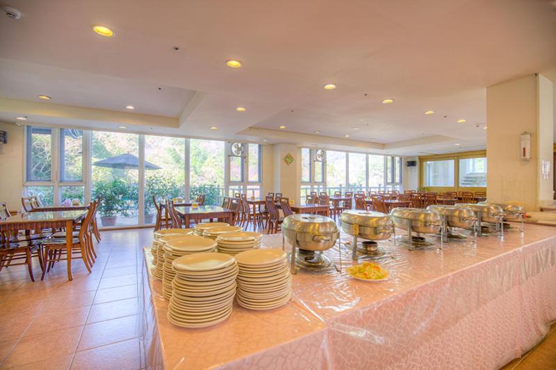 Crystal Hotel ريناي المظهر الخارجي الصورة