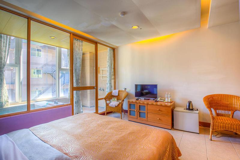 Crystal Hotel ريناي المظهر الخارجي الصورة